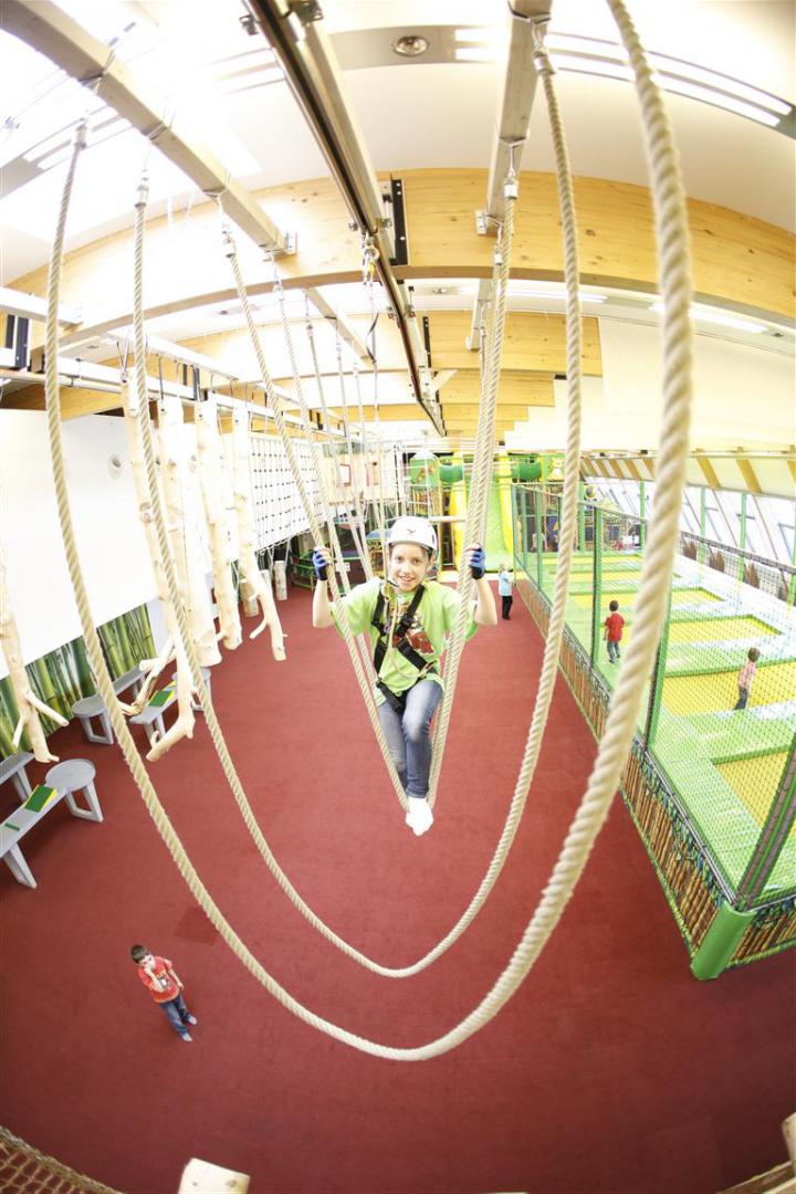 Hochseil-Klettergarten | Monkipark